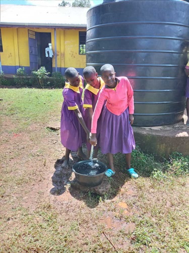 Getting-fresh-water-is-now-much-easier-for-studnest-at-Kubar-school