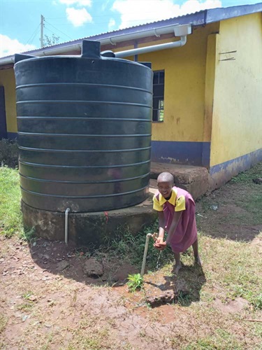 New-tanks-installed-at-Kubar-school